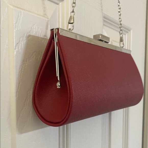 Rich Red Clutch with Chain Strap and Metallic Closure - Picture 3 of 6